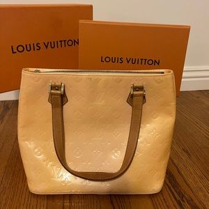 Authentic Louis Vuitton Vernis Houston bag